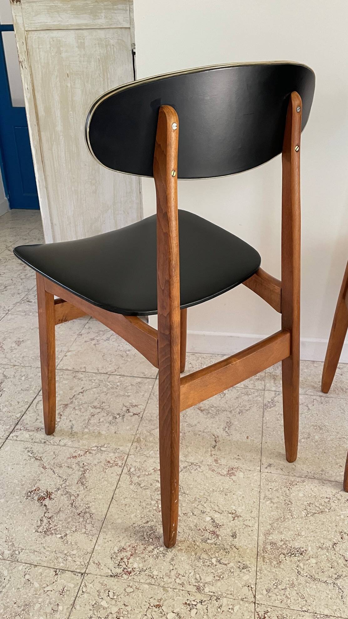 Chic vintage pair of Scandinavian chairs