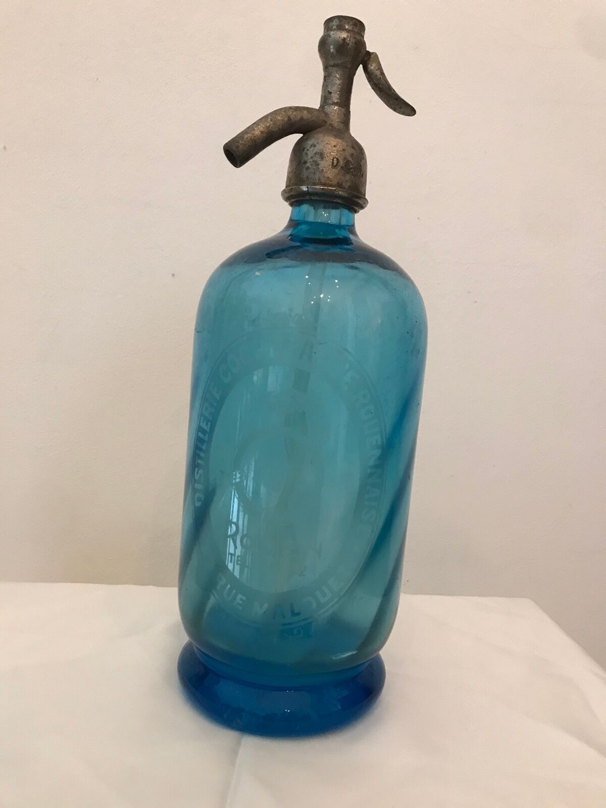 Glass siphon bottle