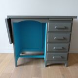 Laurette's accounting office and her chair.