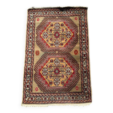 Tapis persan fait main