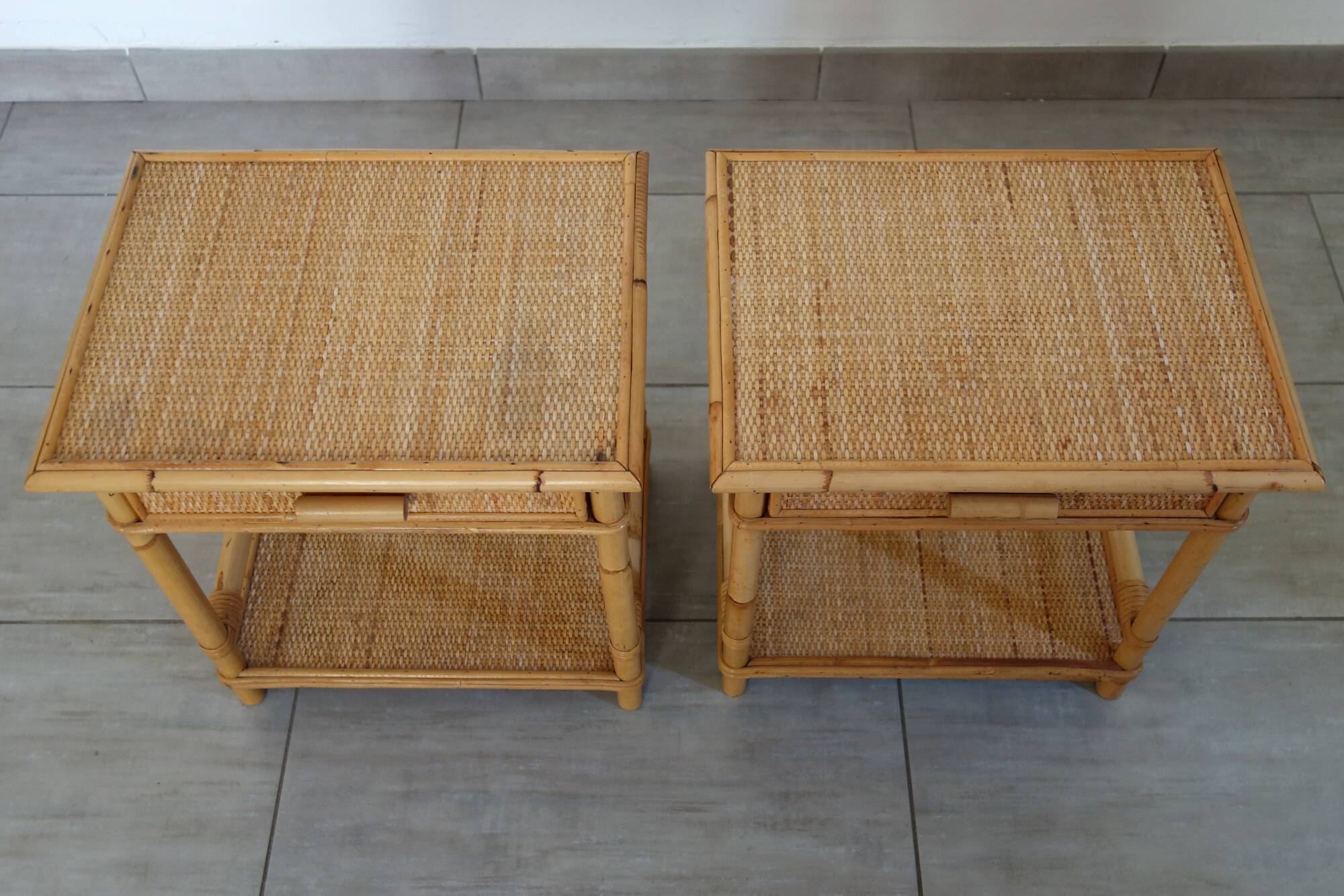 Pair of woven wicker and bamboo bedside tables, 70s/80s.
