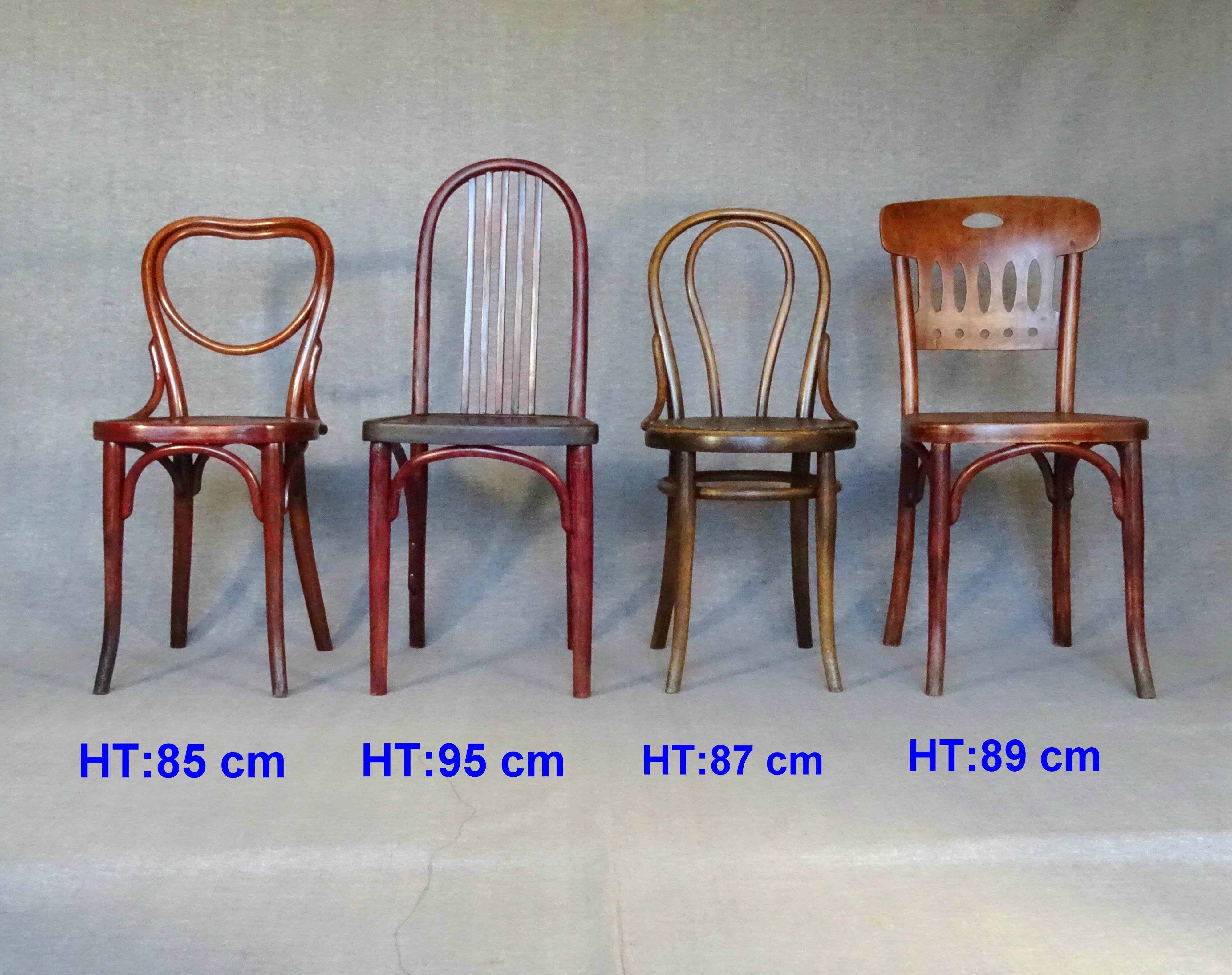 Set of 4 Thonet and Mundus Bistrot chairs 1910 to 1930