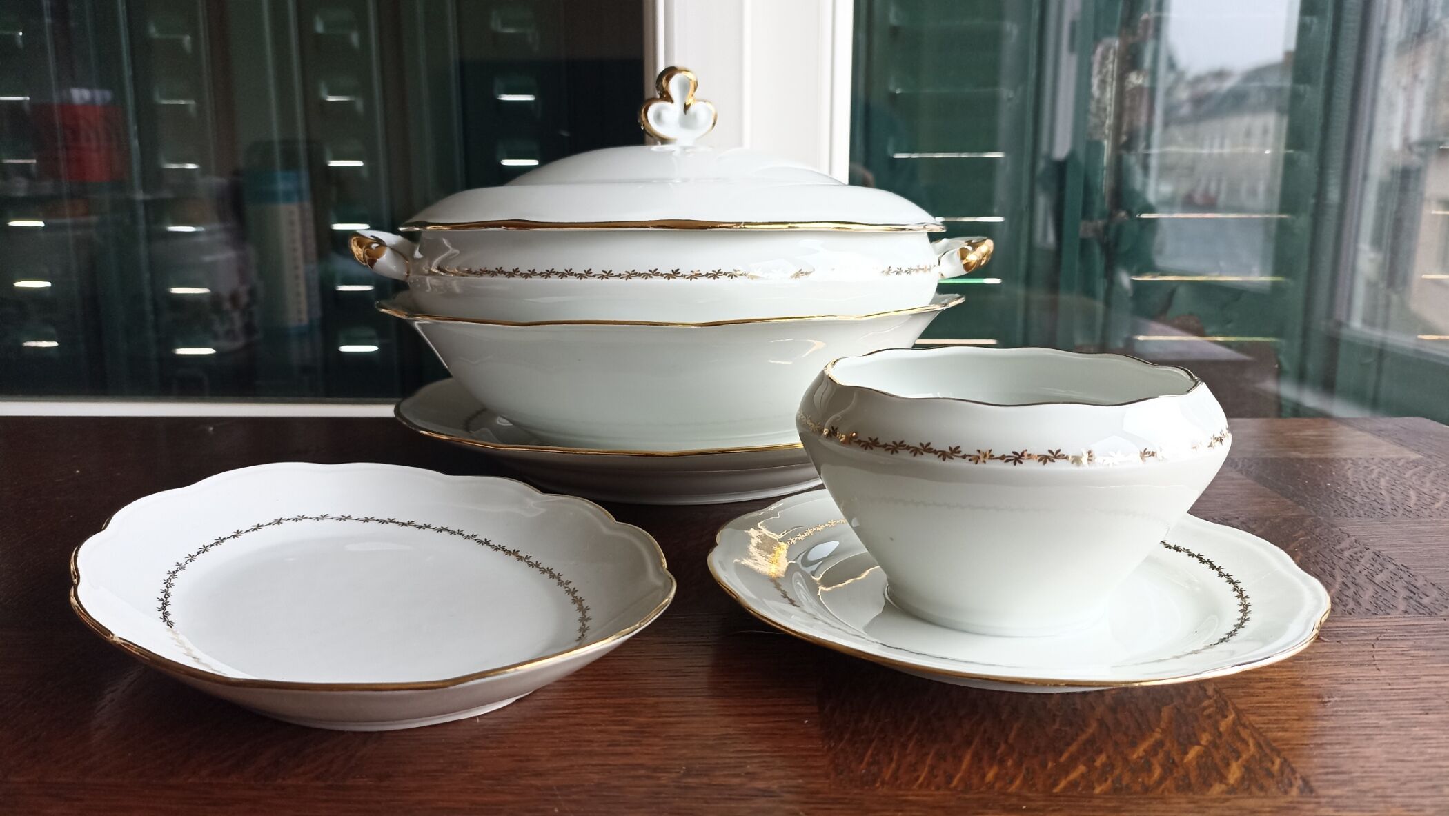SFP service dish set - Limoges - White and golden