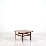 Square rosewood coffee table by Grete Jalk for Glostrup