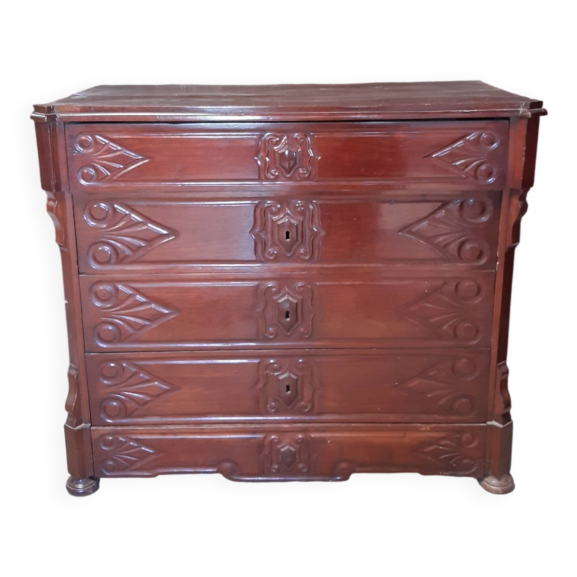 Chest of drawers with 5 drawers.