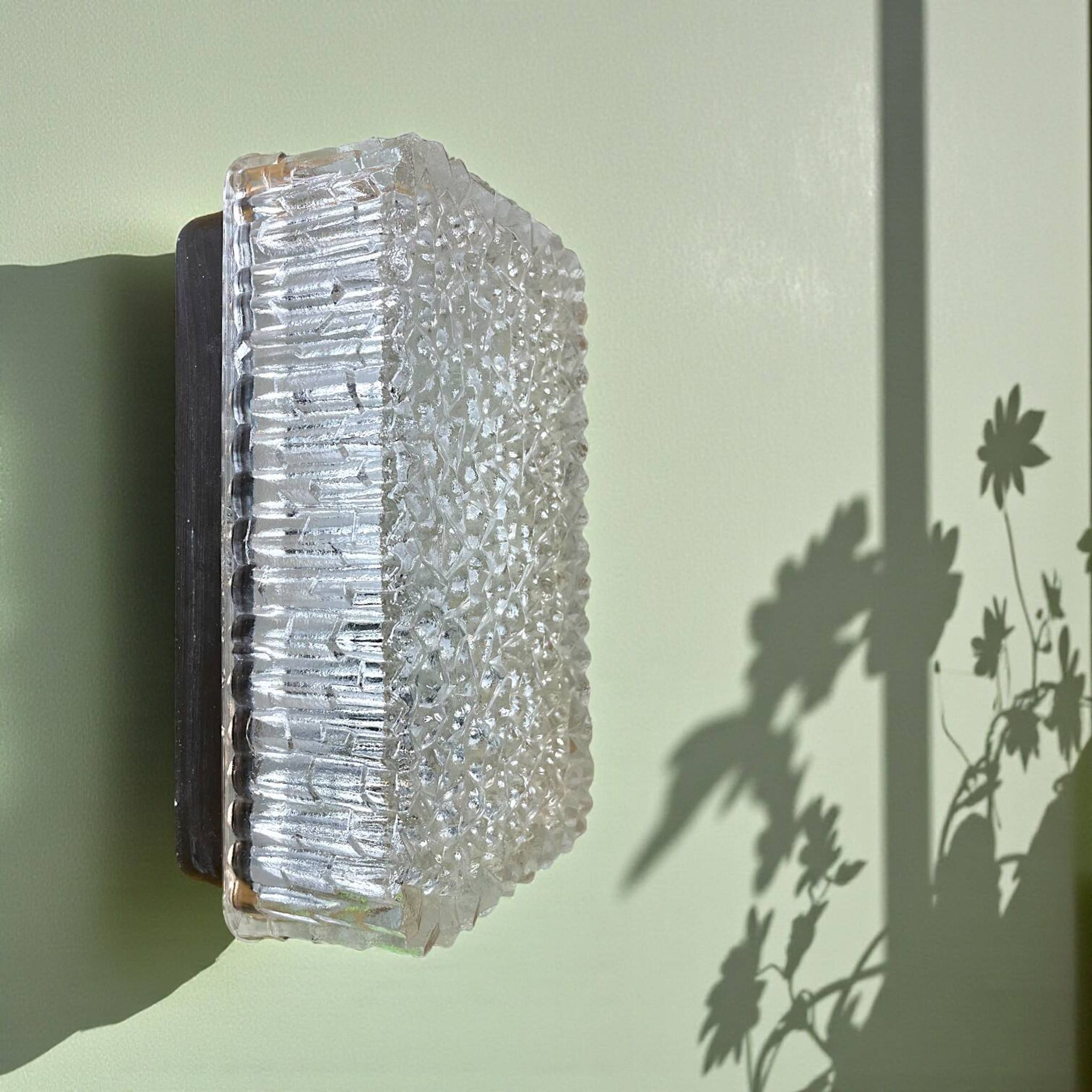 Plafonnier ou applique en verre rectangulaire encastré