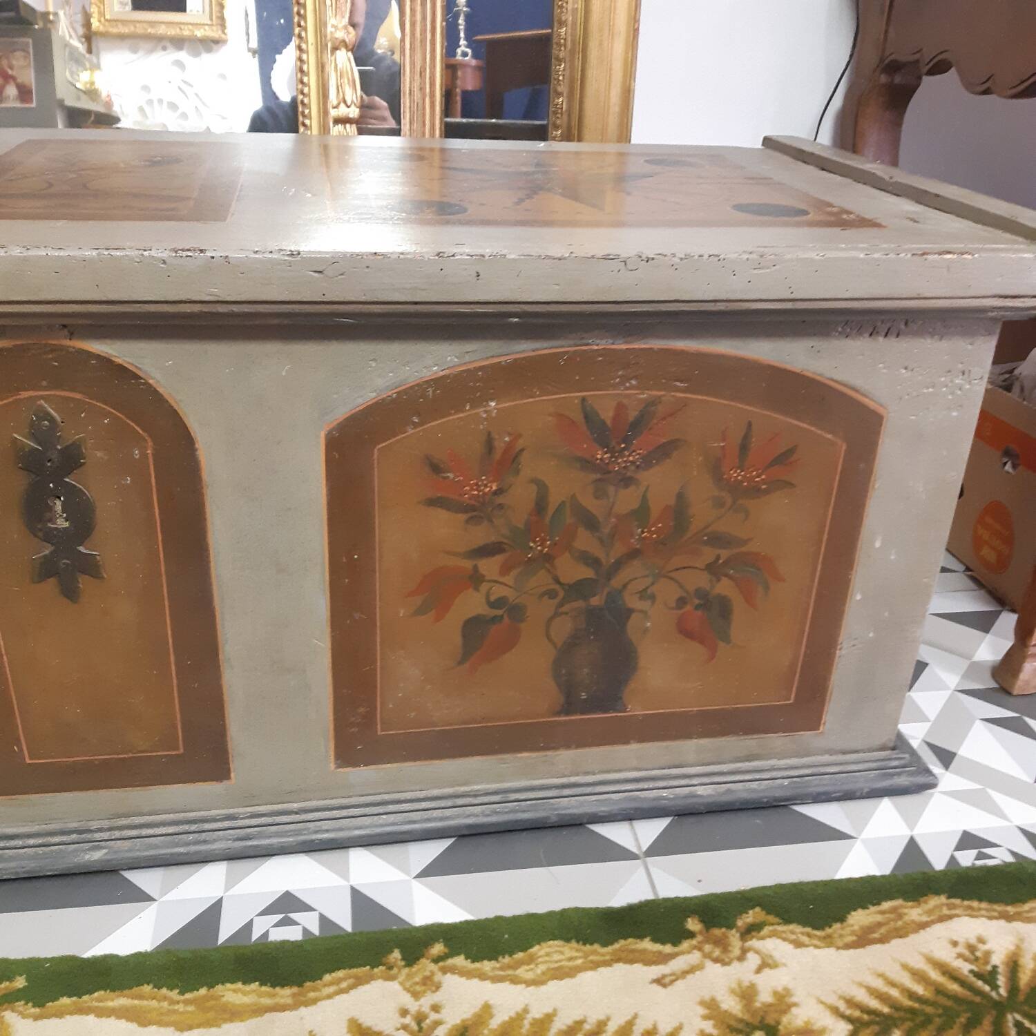 Grand coffre banquette peint 149X58