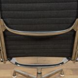 Fauteuil Lounge EA124 de Charles & Ray Eames pour Herman Miller, États-Unis, années 1980