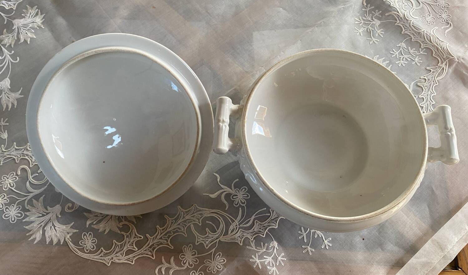 Small porcelain soup tureen with bamboo patterns.