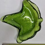 Two empty pressed glass pockets in the shape of ivy leaves, 17 cm