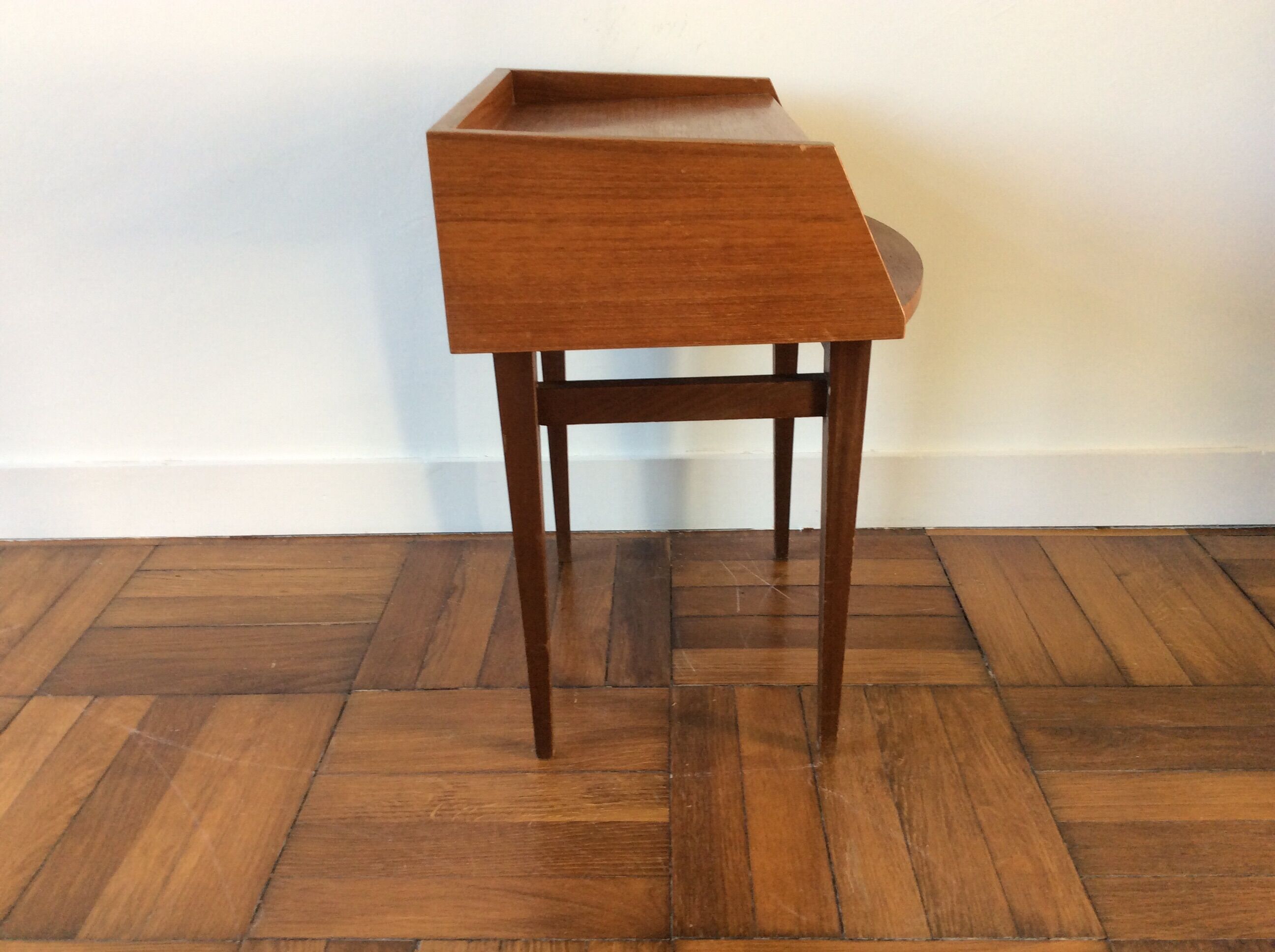 Table de chevet en teck