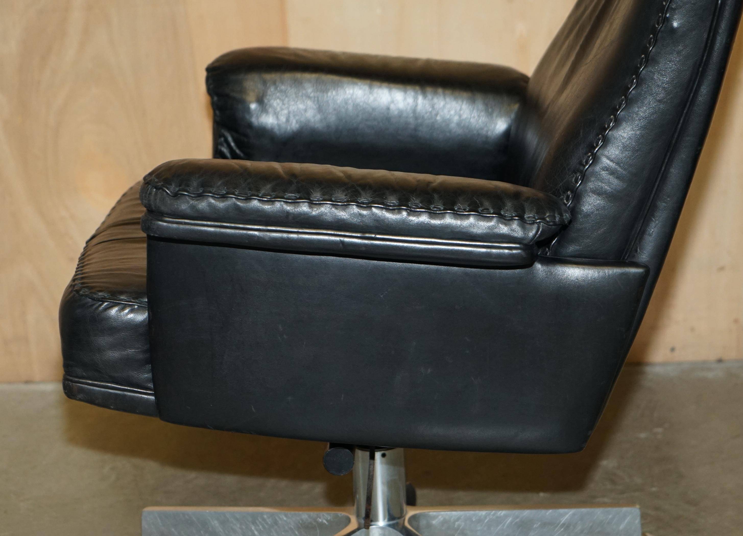 Vintage executive swivel office chair De Sede DS35 - mid-century leather