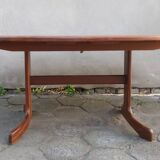 Extendable table, designed by V. Wilkins, G-Plan, Great Britain, 1960s.