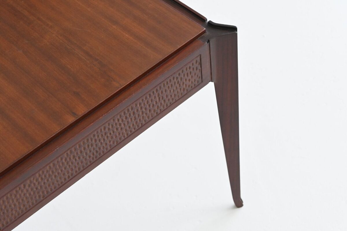 Vittorio Dassi style Italian coffee table in mahogany, Italy, 1960