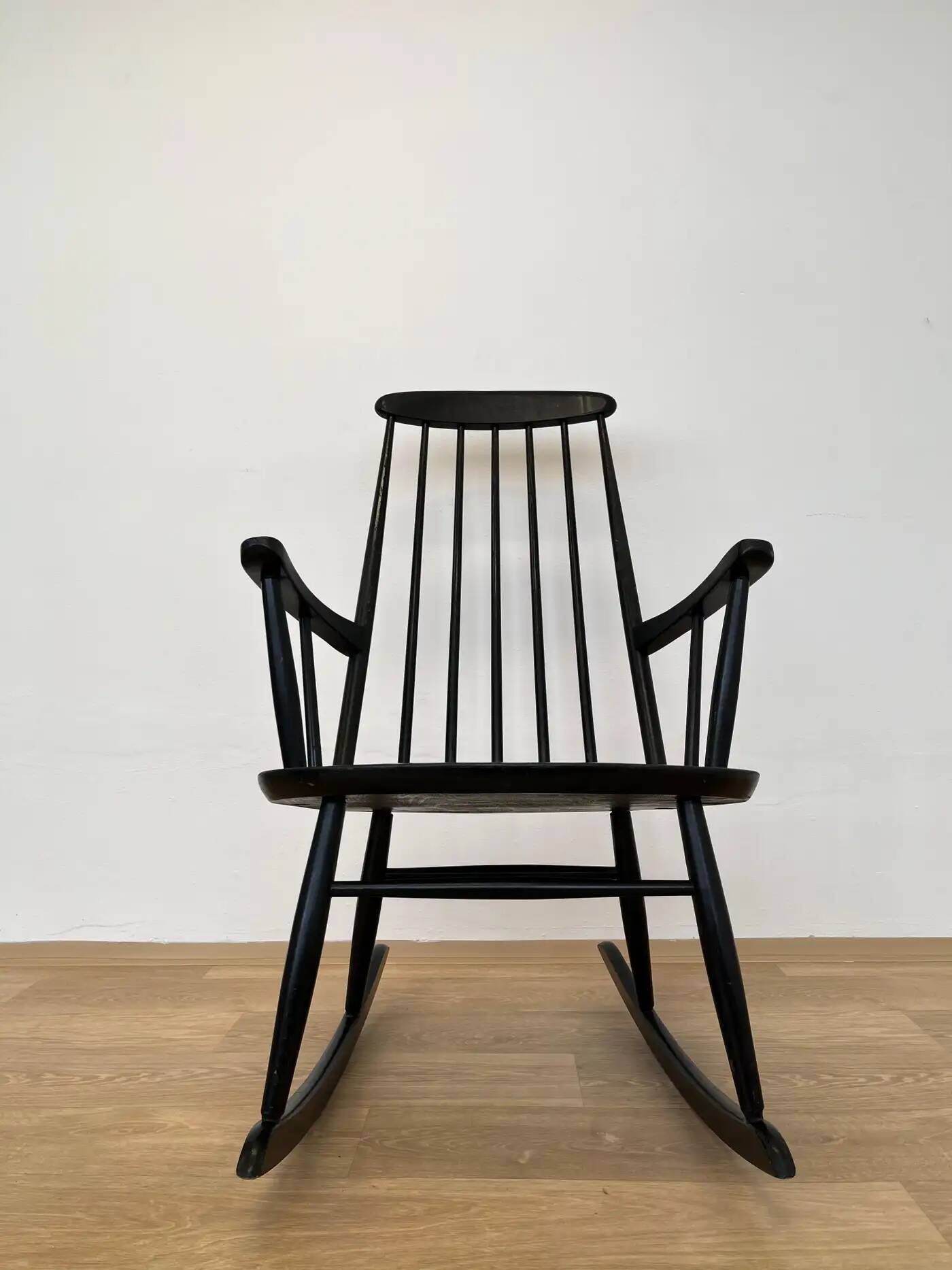 Midcentury rocking chair designed by Ilmari Tapiovaara, Finland, 1960s