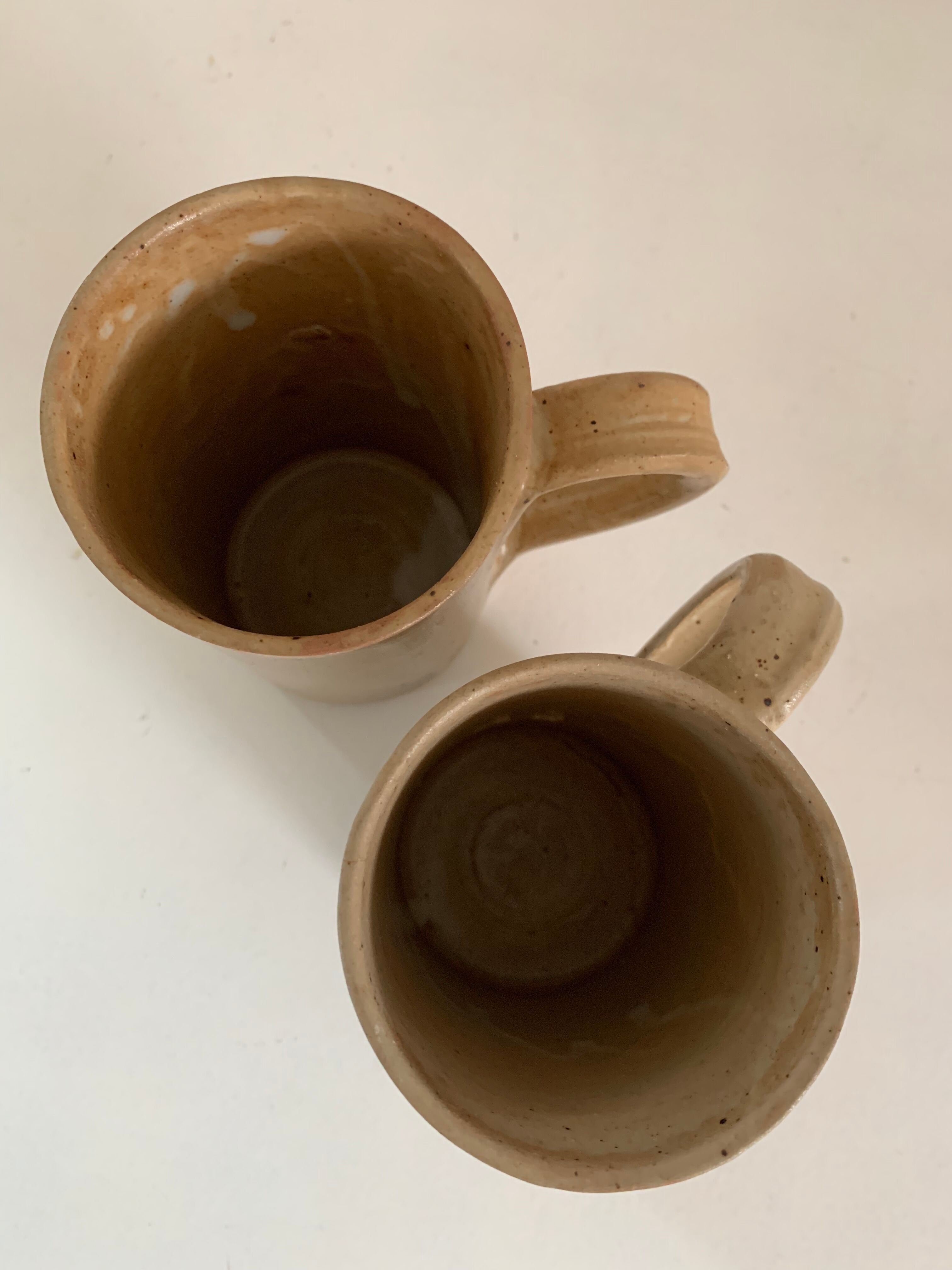 Mugs en grès