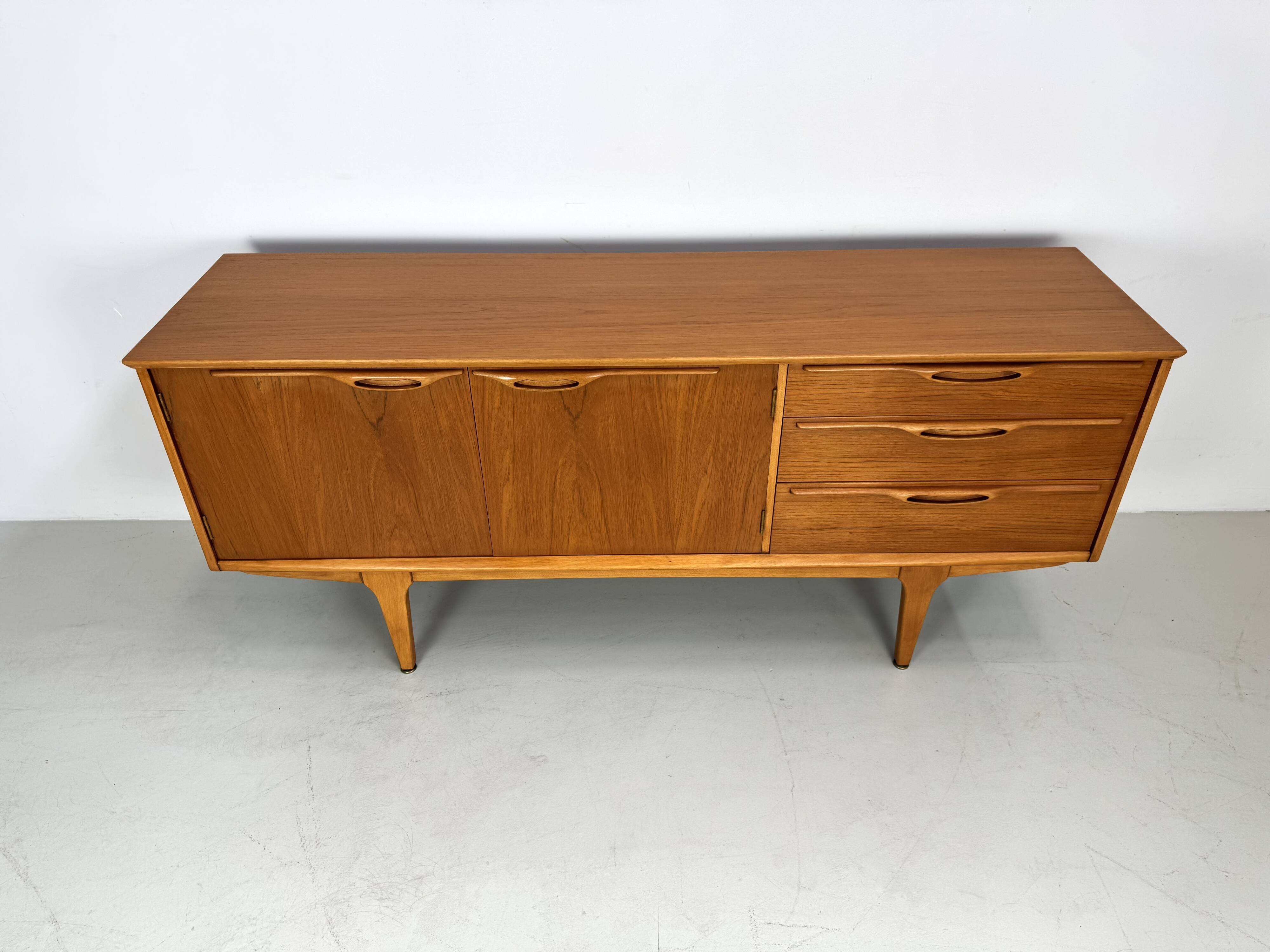 Buffet vintage par Jentique