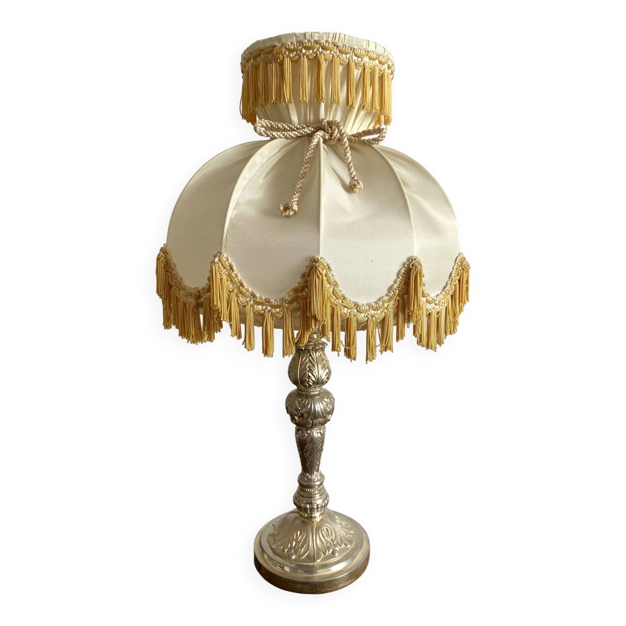 56 cm retro lamp in silver metal with fringed lampshade
