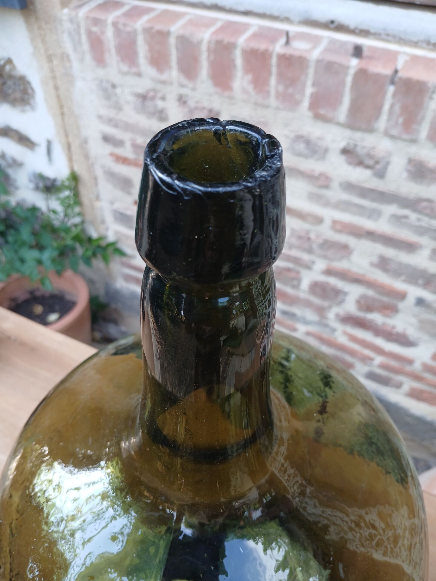 Old demijohn/ Dame Jeanne