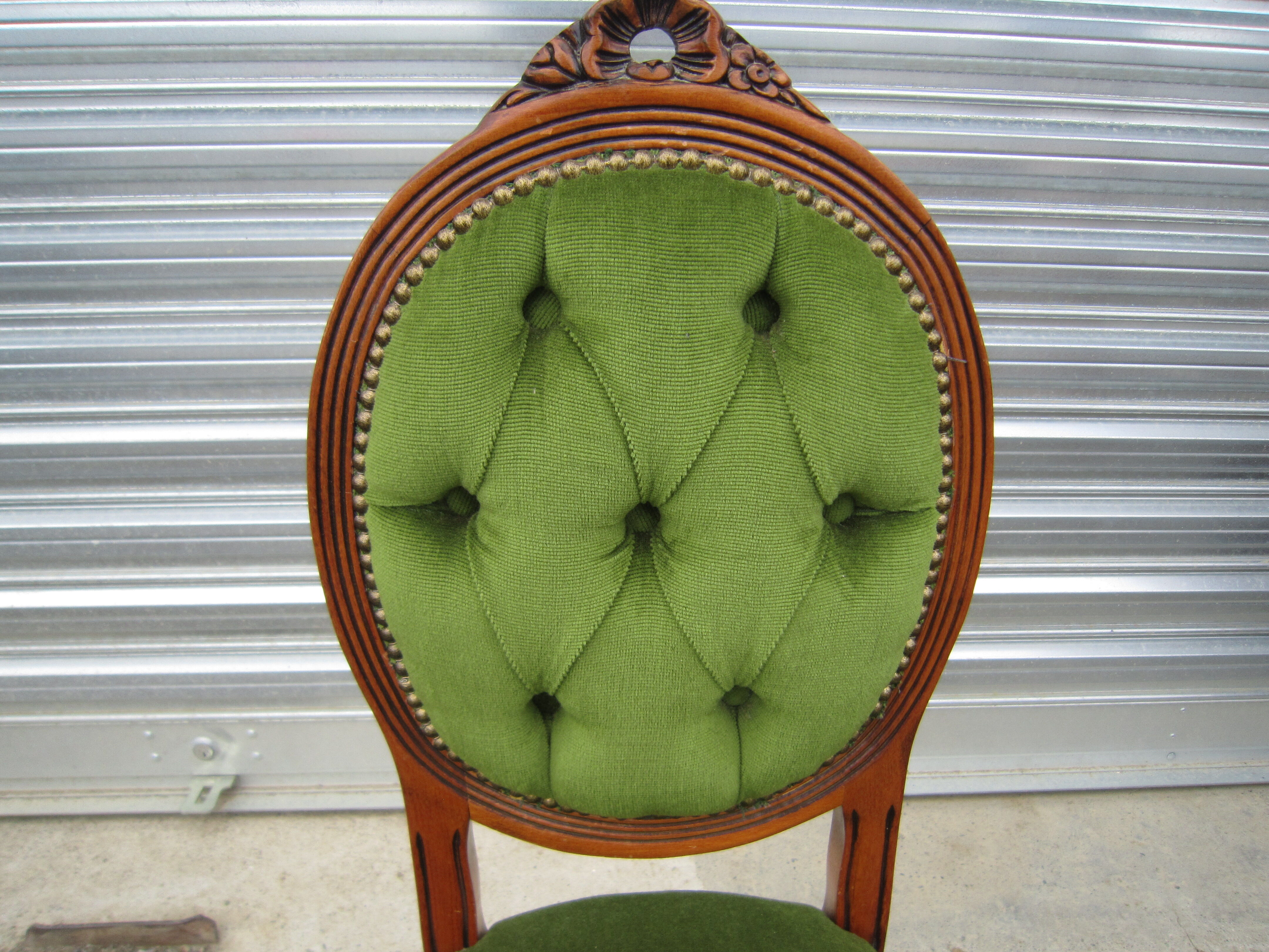 Room chair medaillon green fabrics