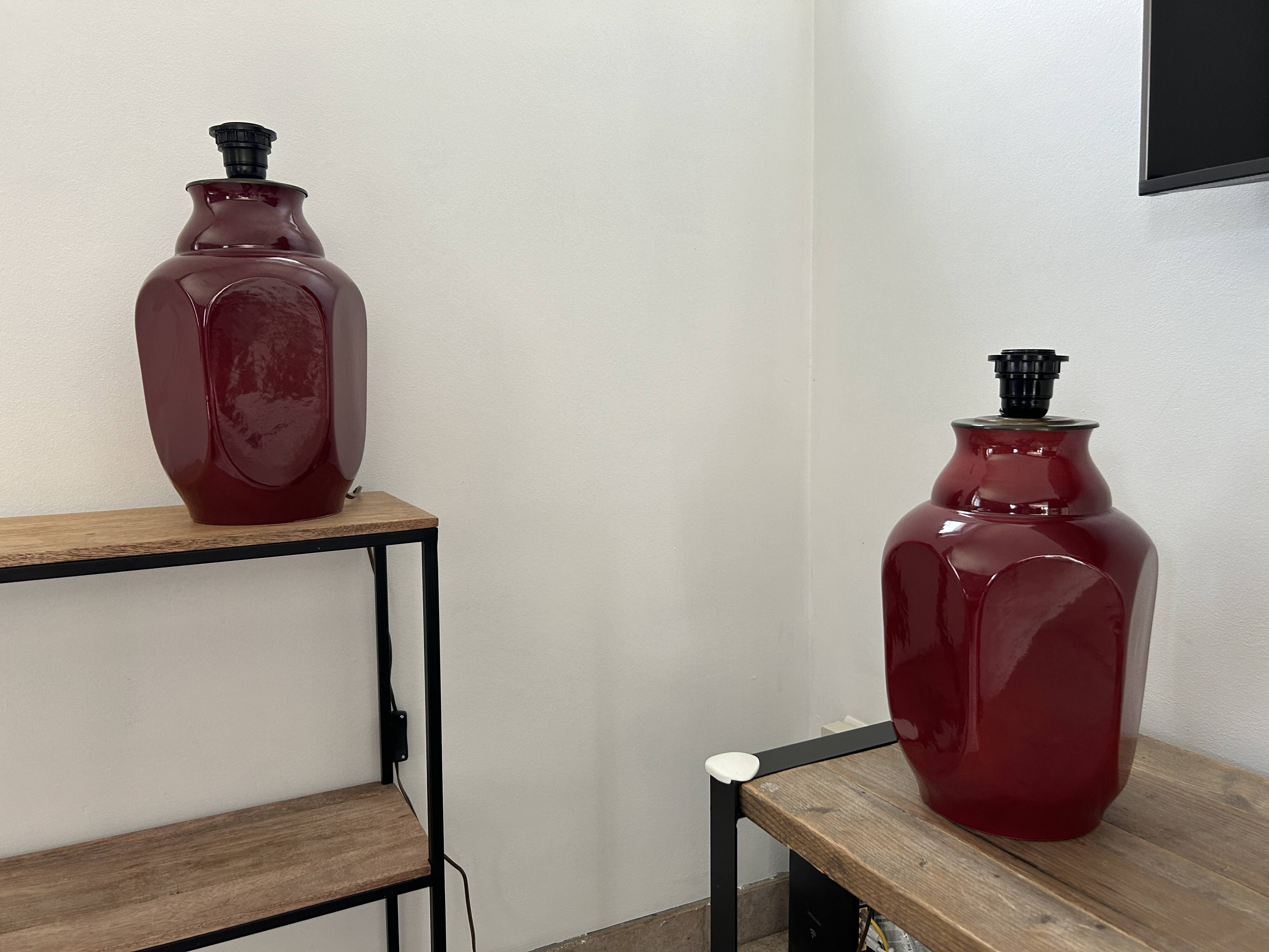 Paire de lampes rouge sang de boeuf de style asiatique