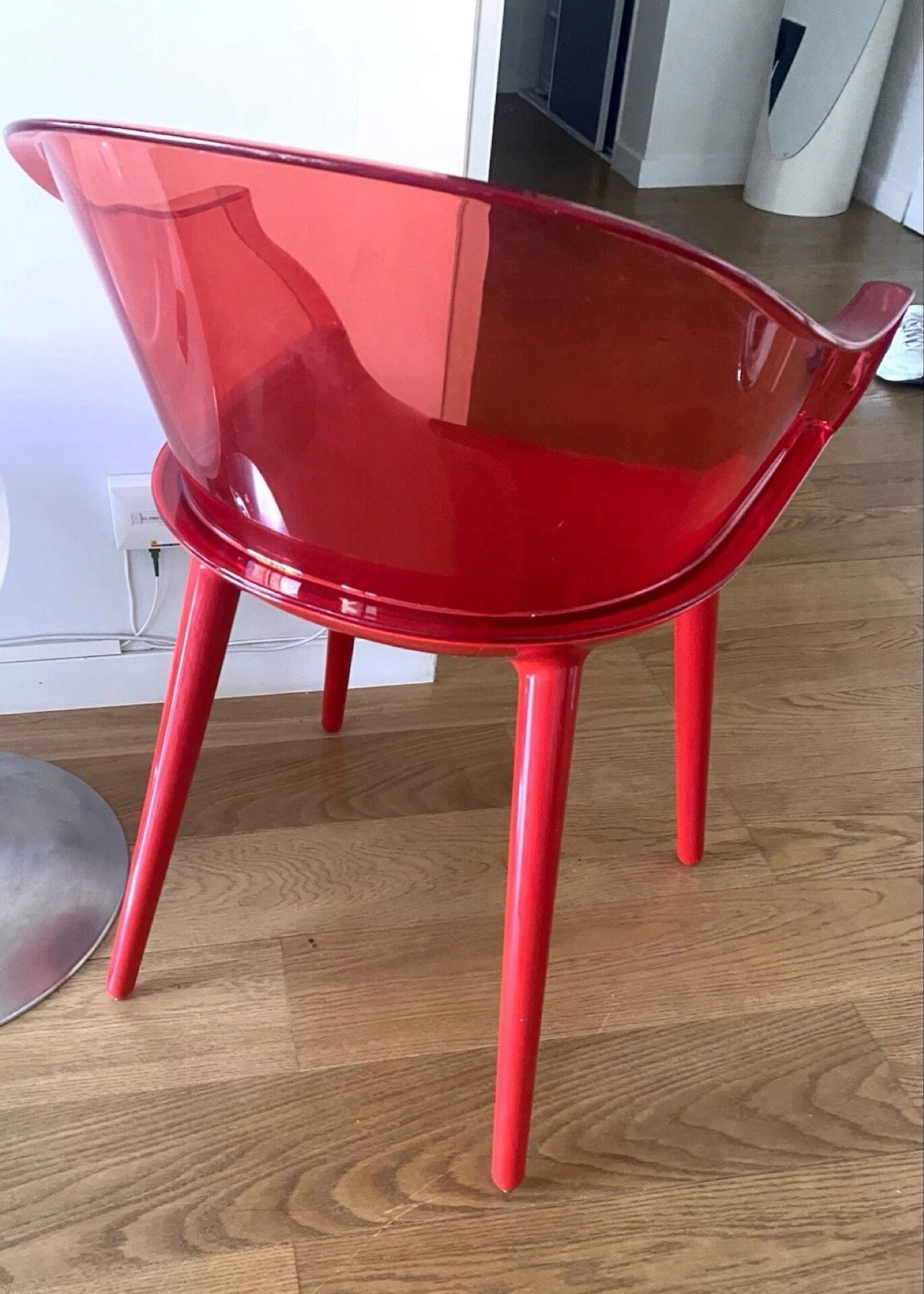 Magis cyborg Marcel wanders Italy chair armchair design furniture red.