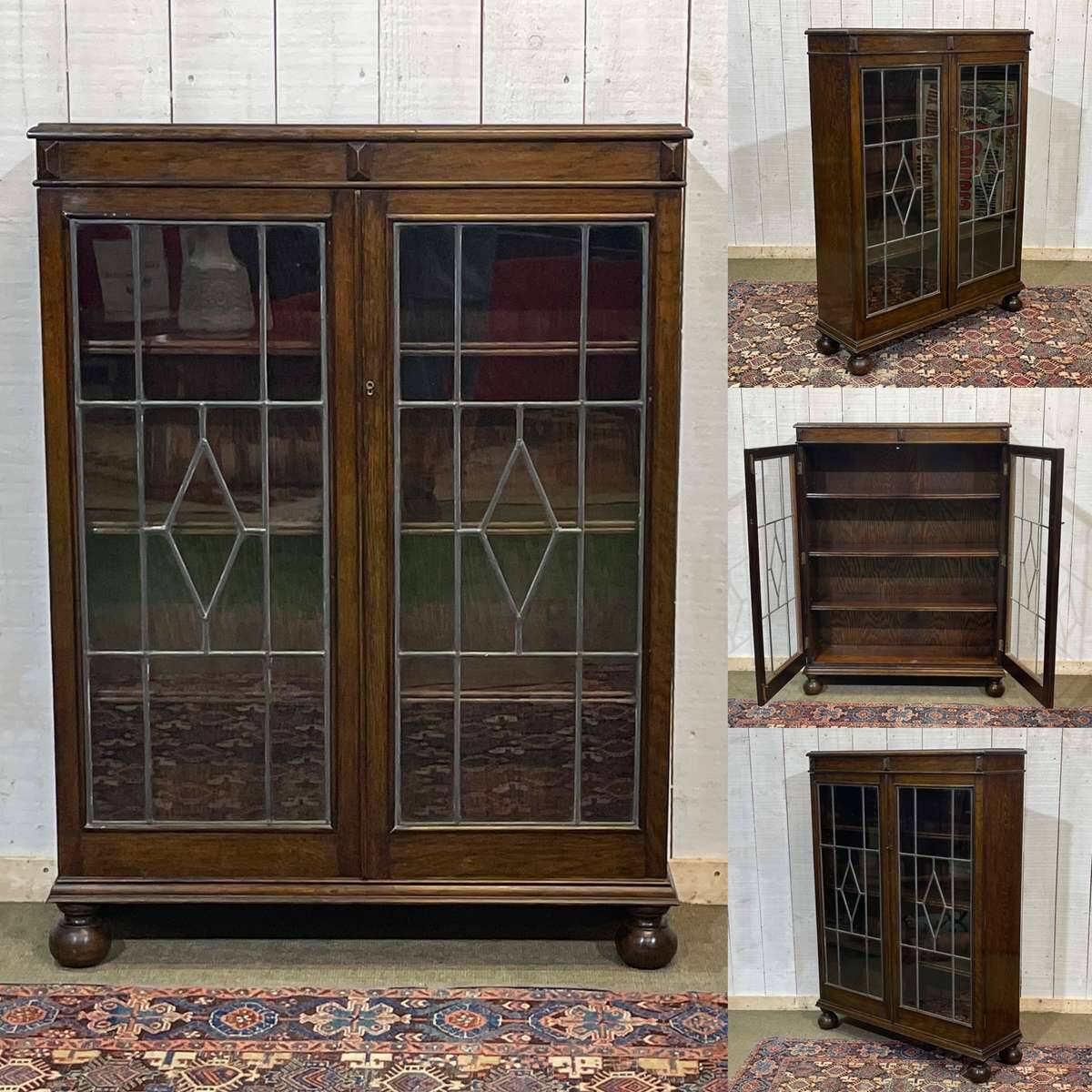 Vitrine anglaise en chêne début XXème