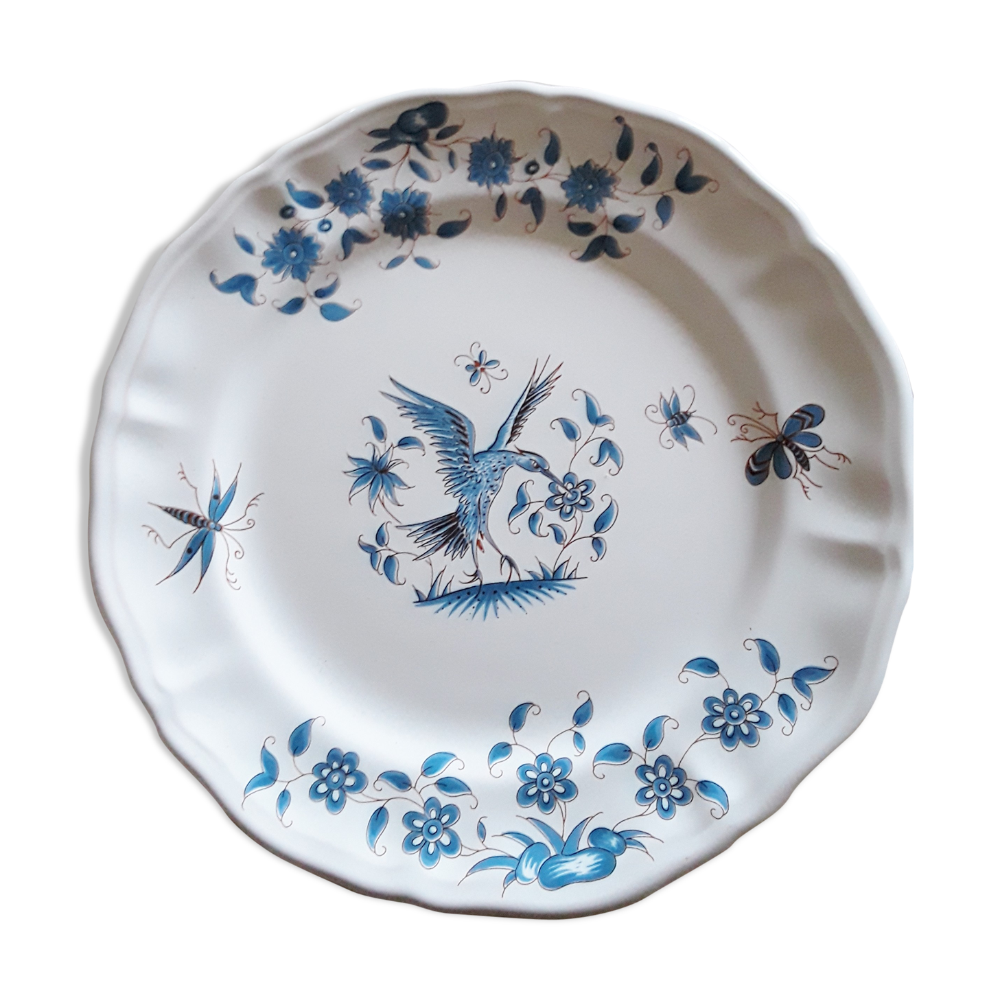 Decorative plate decorated "Birds of Moustiers" and small matching pot
