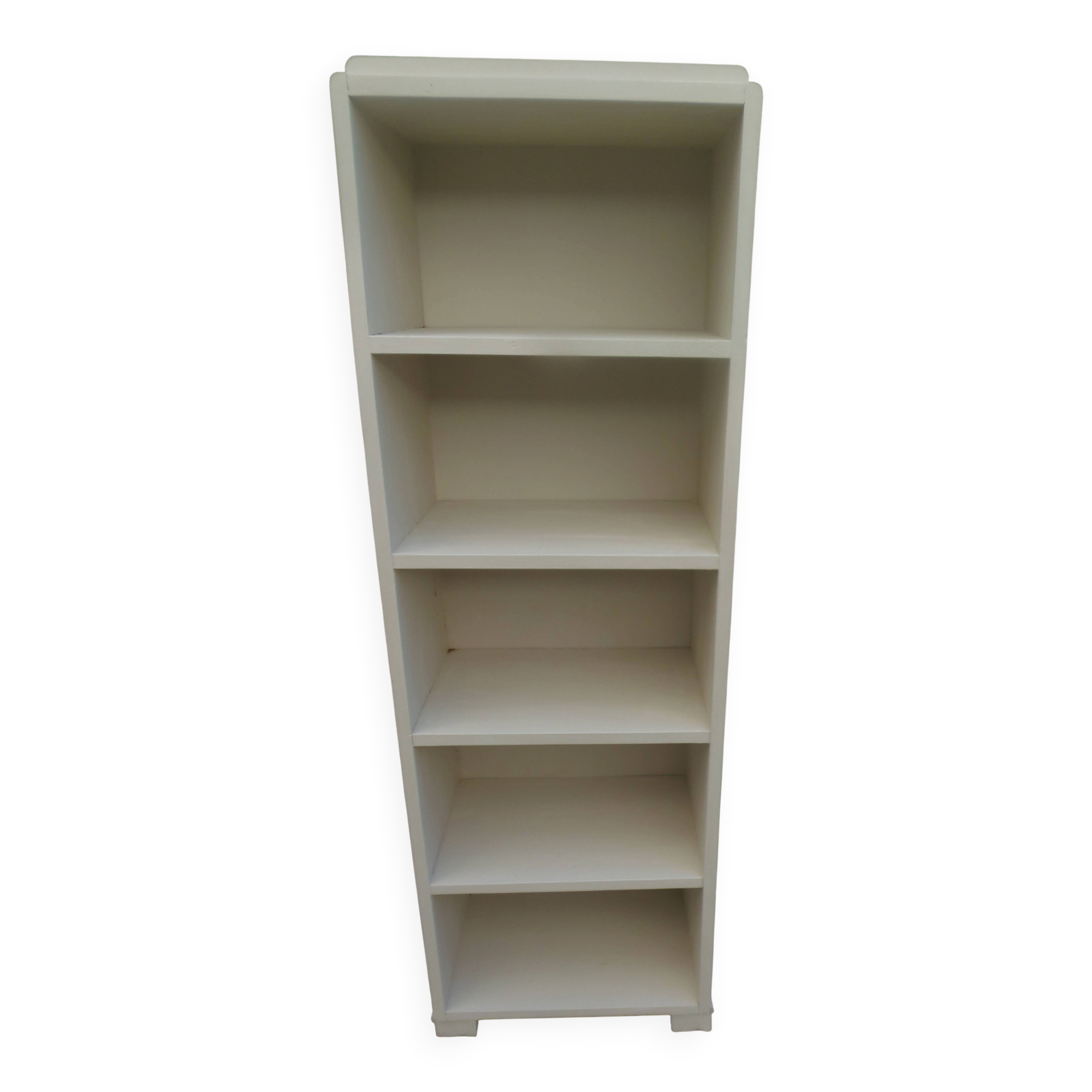 Vintage library enhanced in beige, 3 fixed shelves.
