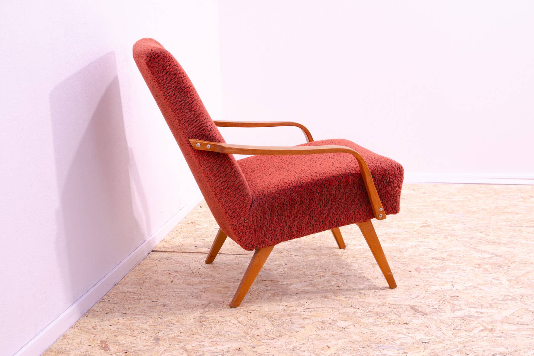 Paire de fauteuils vintage de Jaroslav Šmídek pour Cesky nabytek, 1960