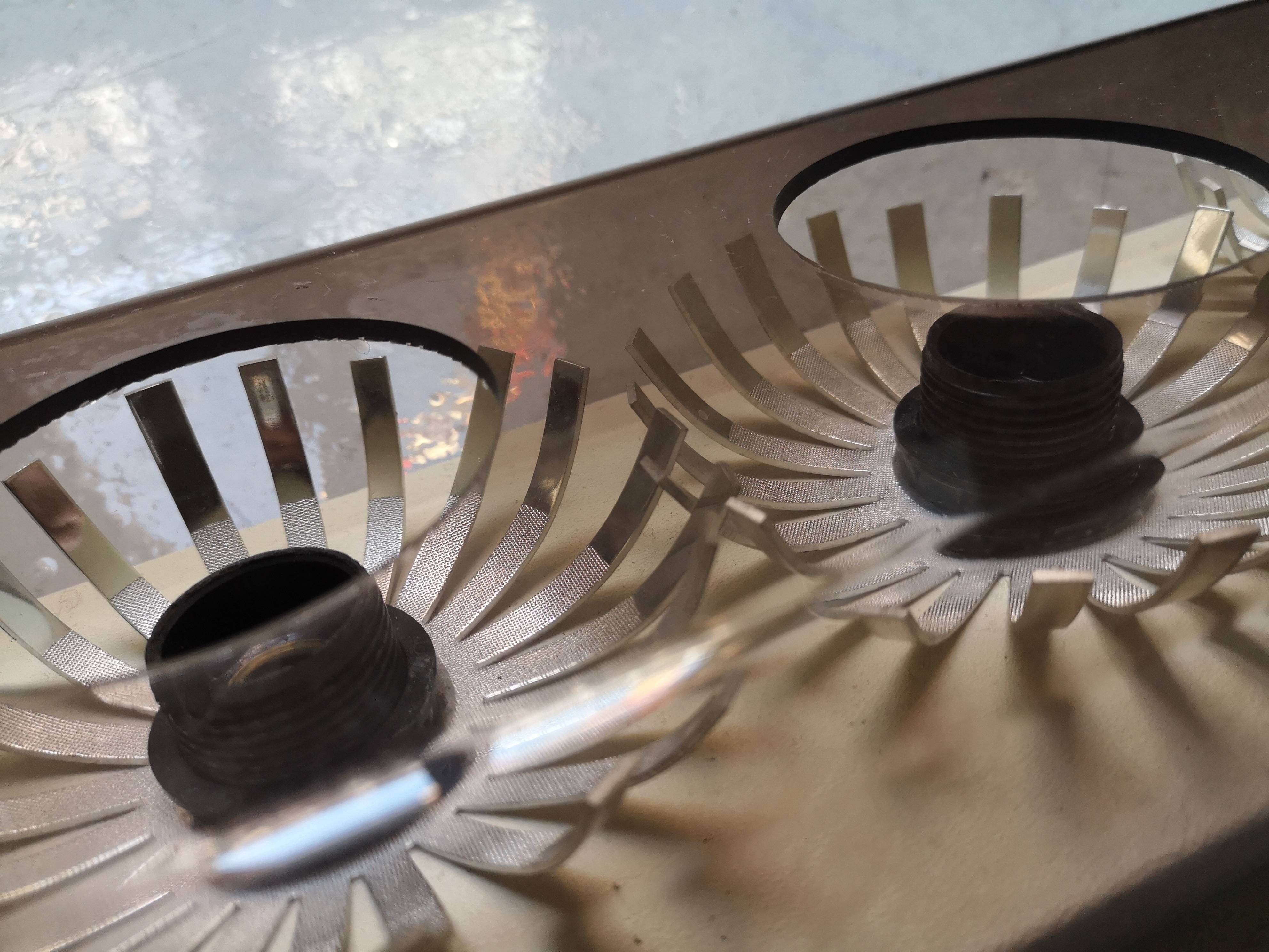 Chromed metal and plexiglass 3-lamp wall light, 1970 design