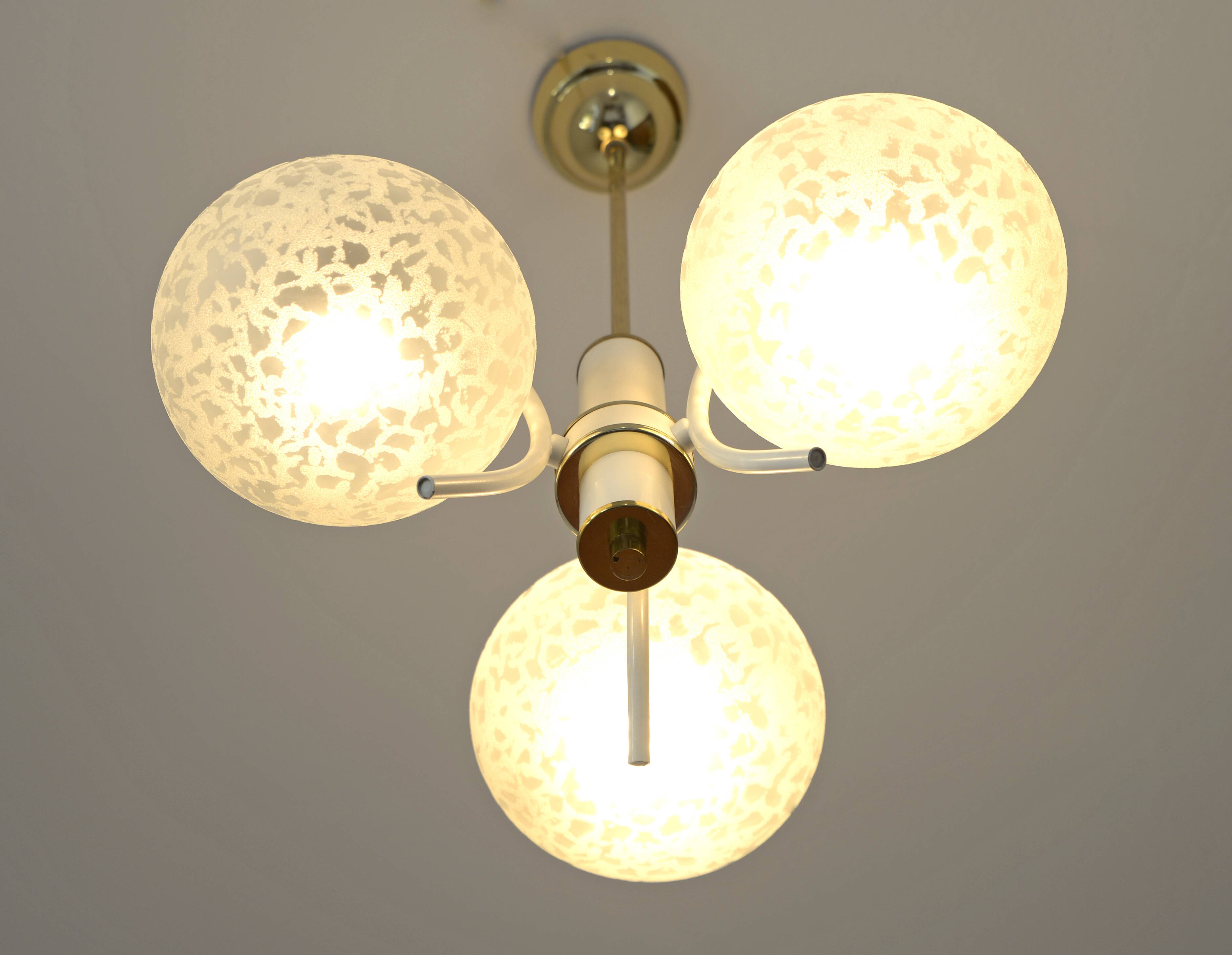 Vintage chandelier MCM Sputnik pendant lamp 1970s white hanging lamp