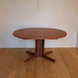 Scandinavian oval table in teak 2 60s extensions