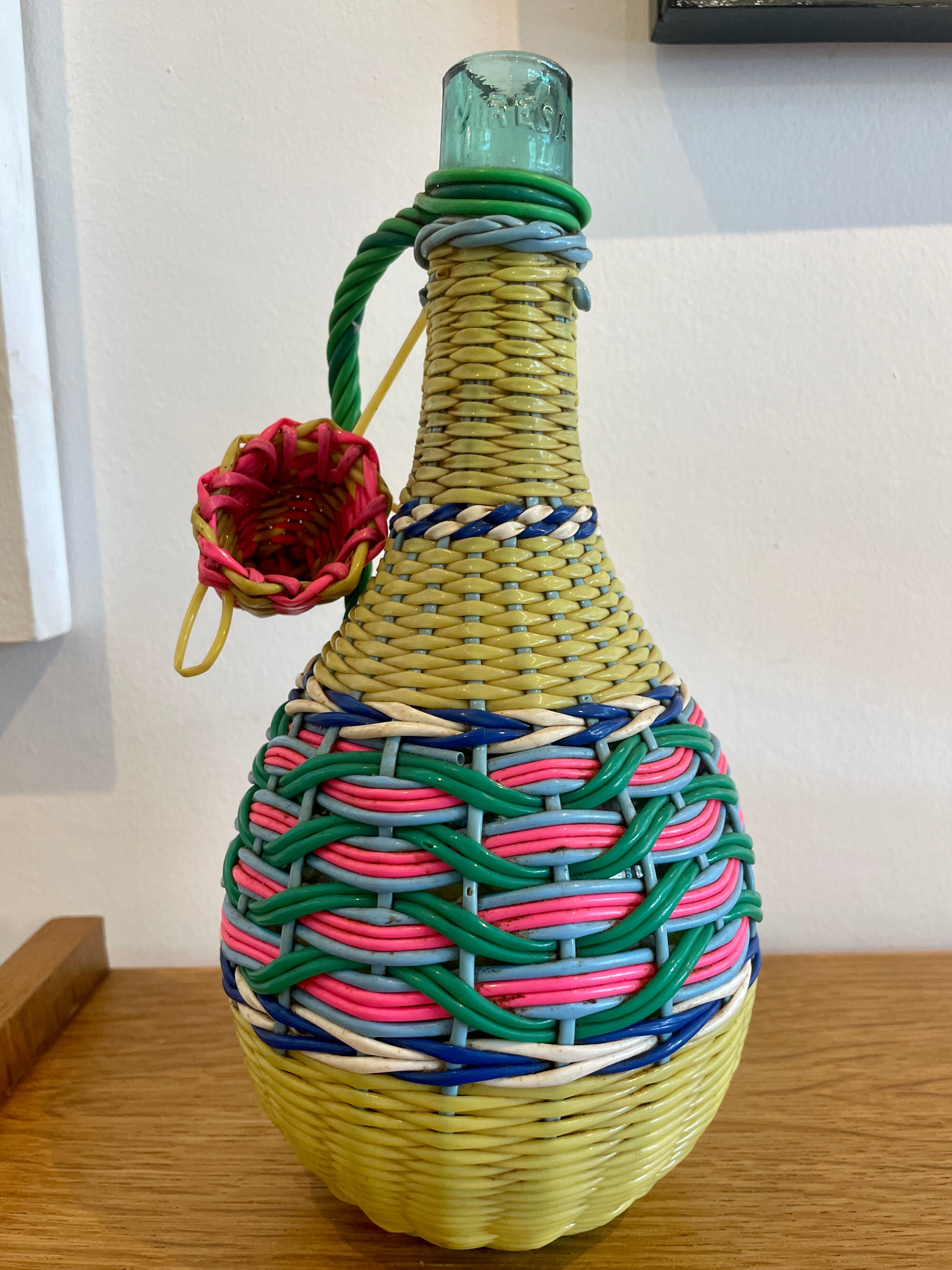 Vintage scoubidou bottle