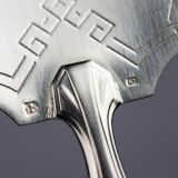 Art Deco silver-plated cake service, shell model, circa 1930.
