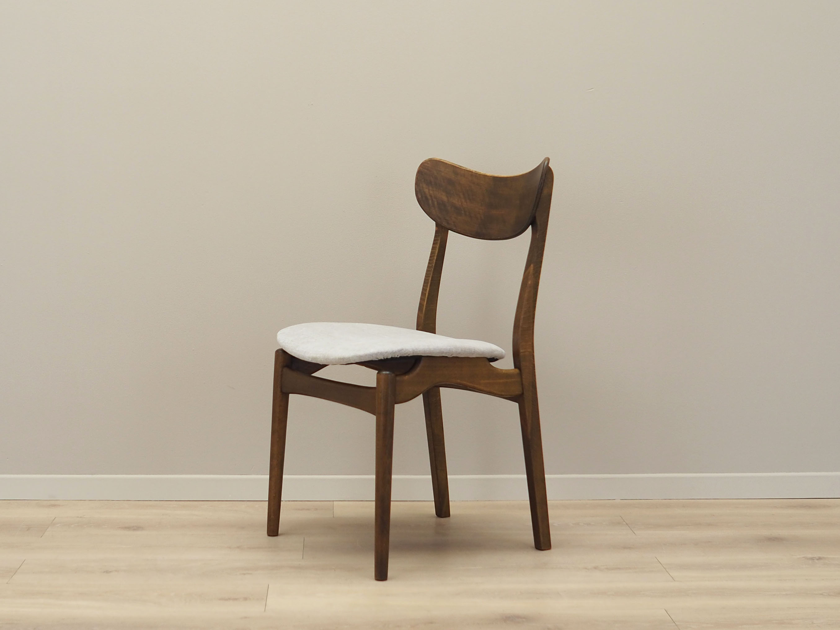 Set of six walnut chairs, Danish design, 60s, production: Denmark