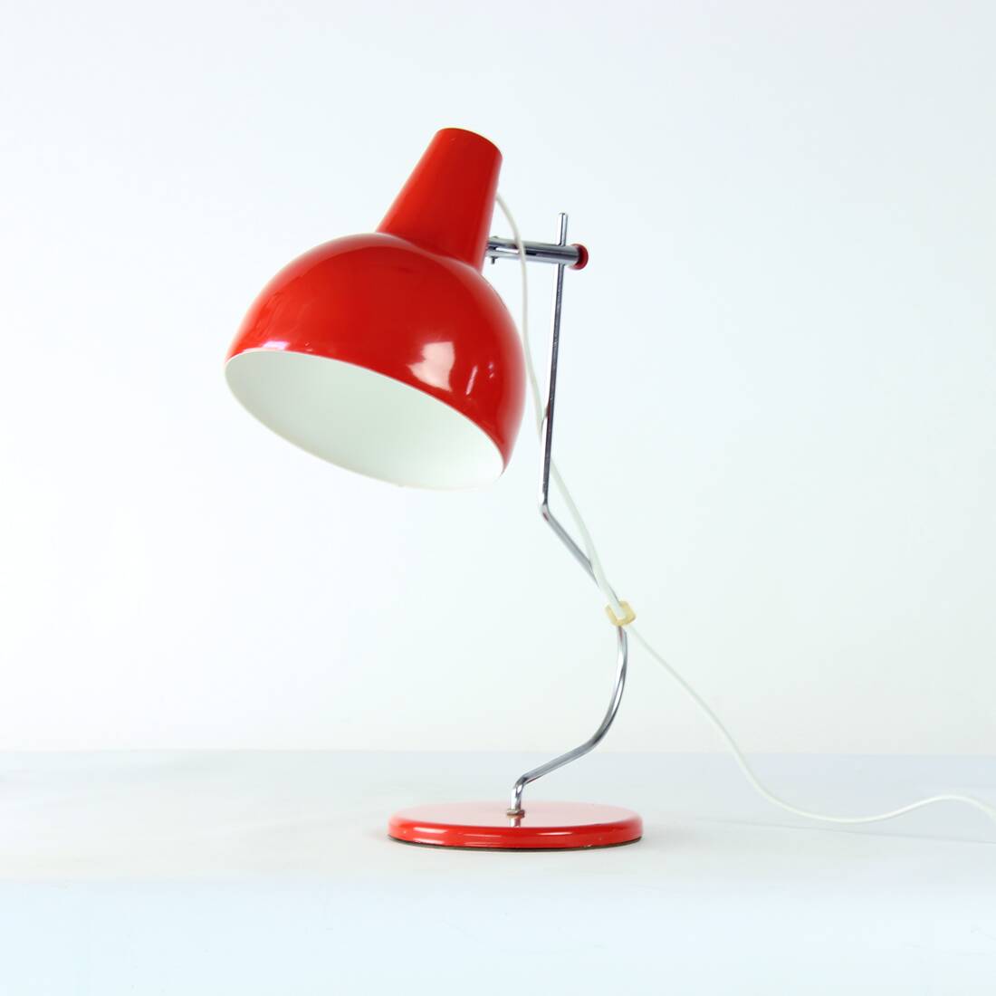 Lampe de table Lidokov L193 du milieu du siècle par Josef Hurka en métal rouge, Tchécoslovaquie, années 1960