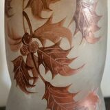 Pair of antique vases decorated with holly (early 20th century)