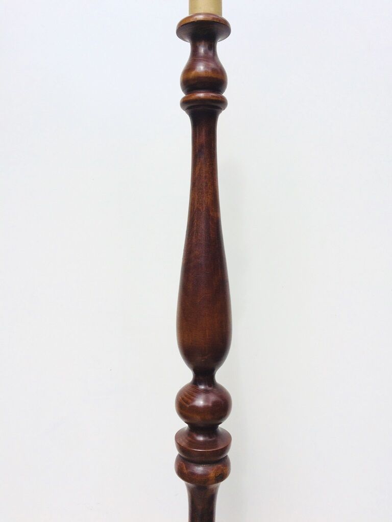 Wood-style floor lamppost