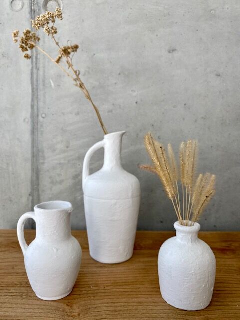 Set of 3 sandstone vases