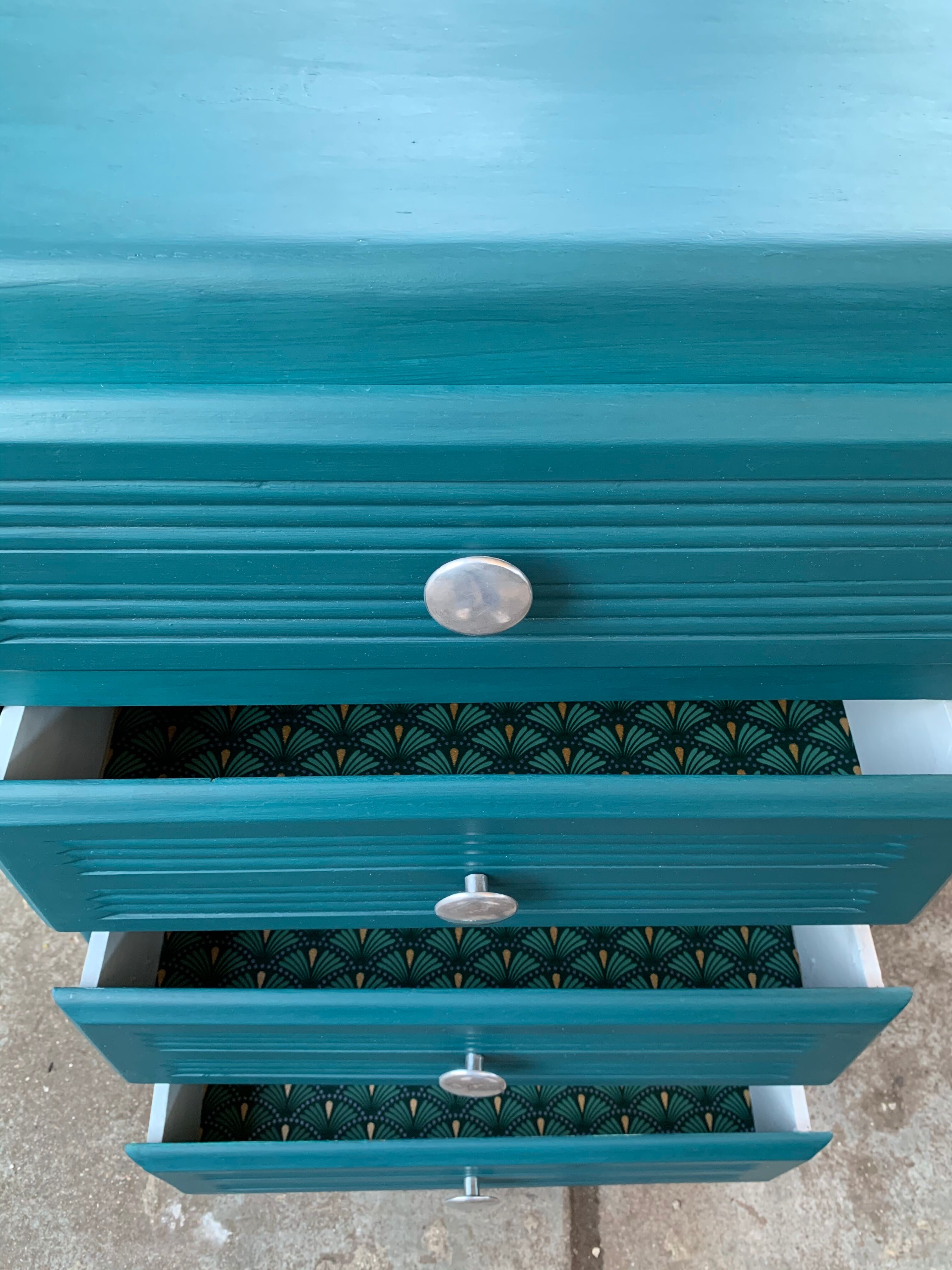 Art Deco chest of drawers