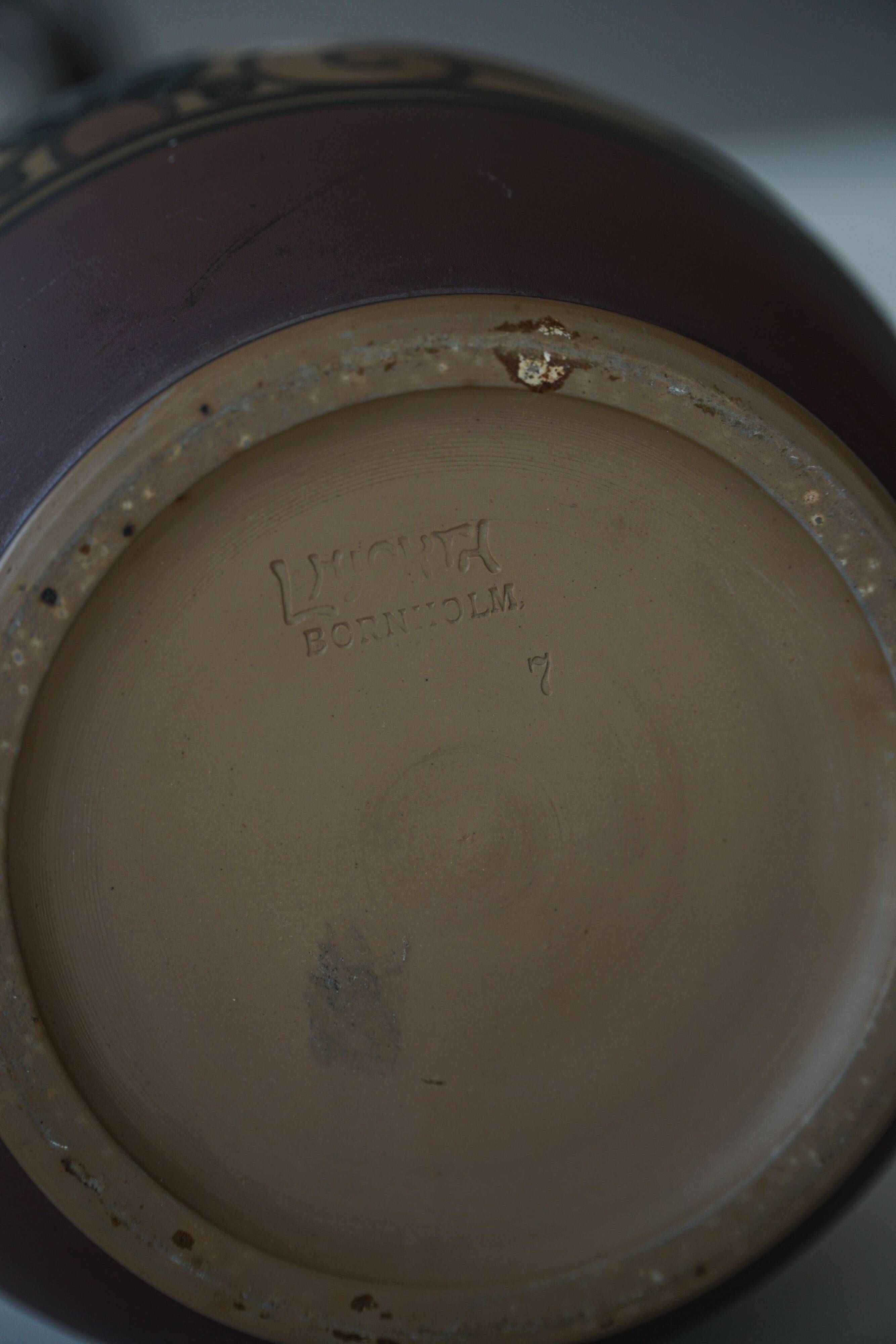 Art Nouveau table lamp in coloured terracotta by L. Hjorth, Bornholm, 1930s.