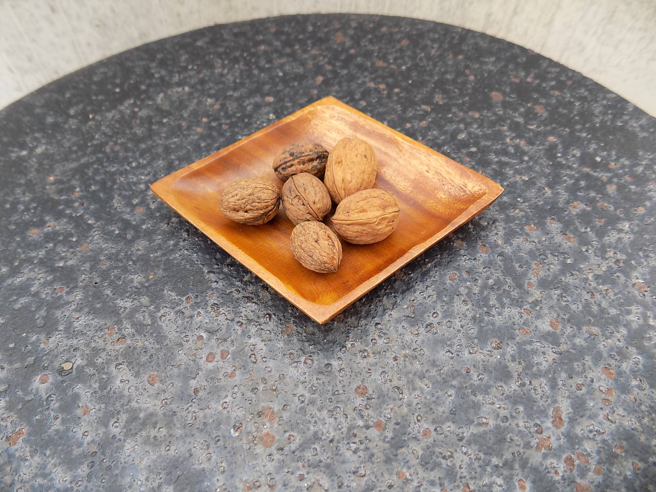 wooden pocket emptier