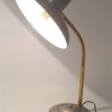 Desk lamp