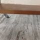 Table basse années 70 à décor de chevaux