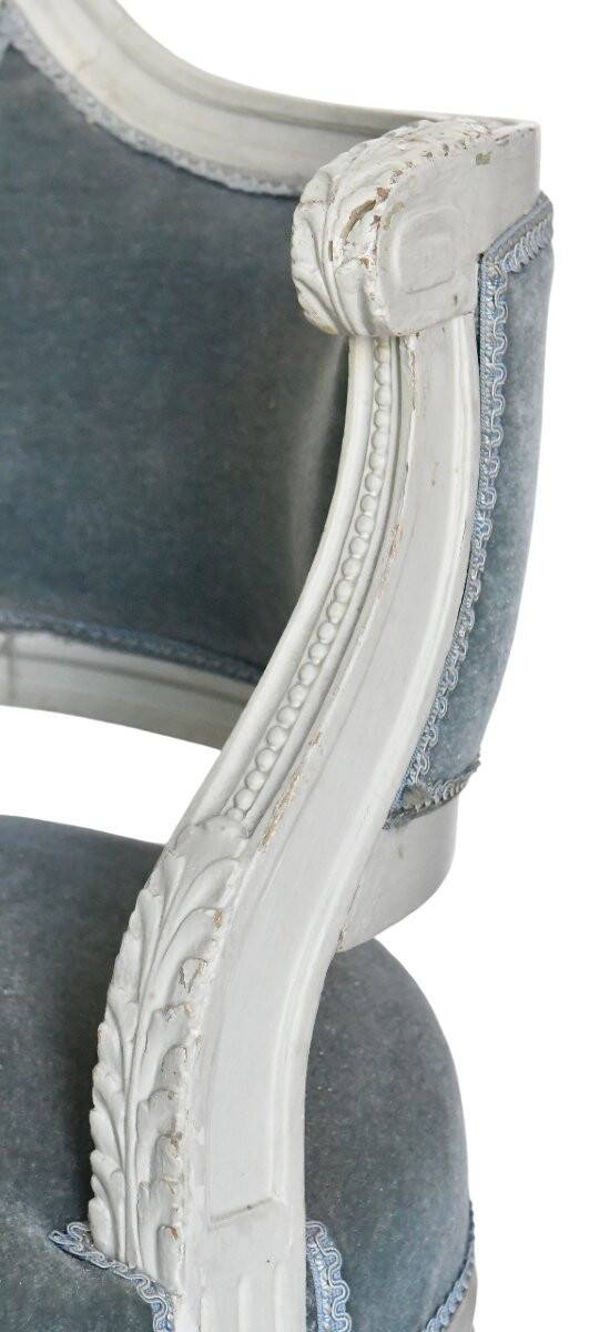 Pair of Louis XVI style marquises