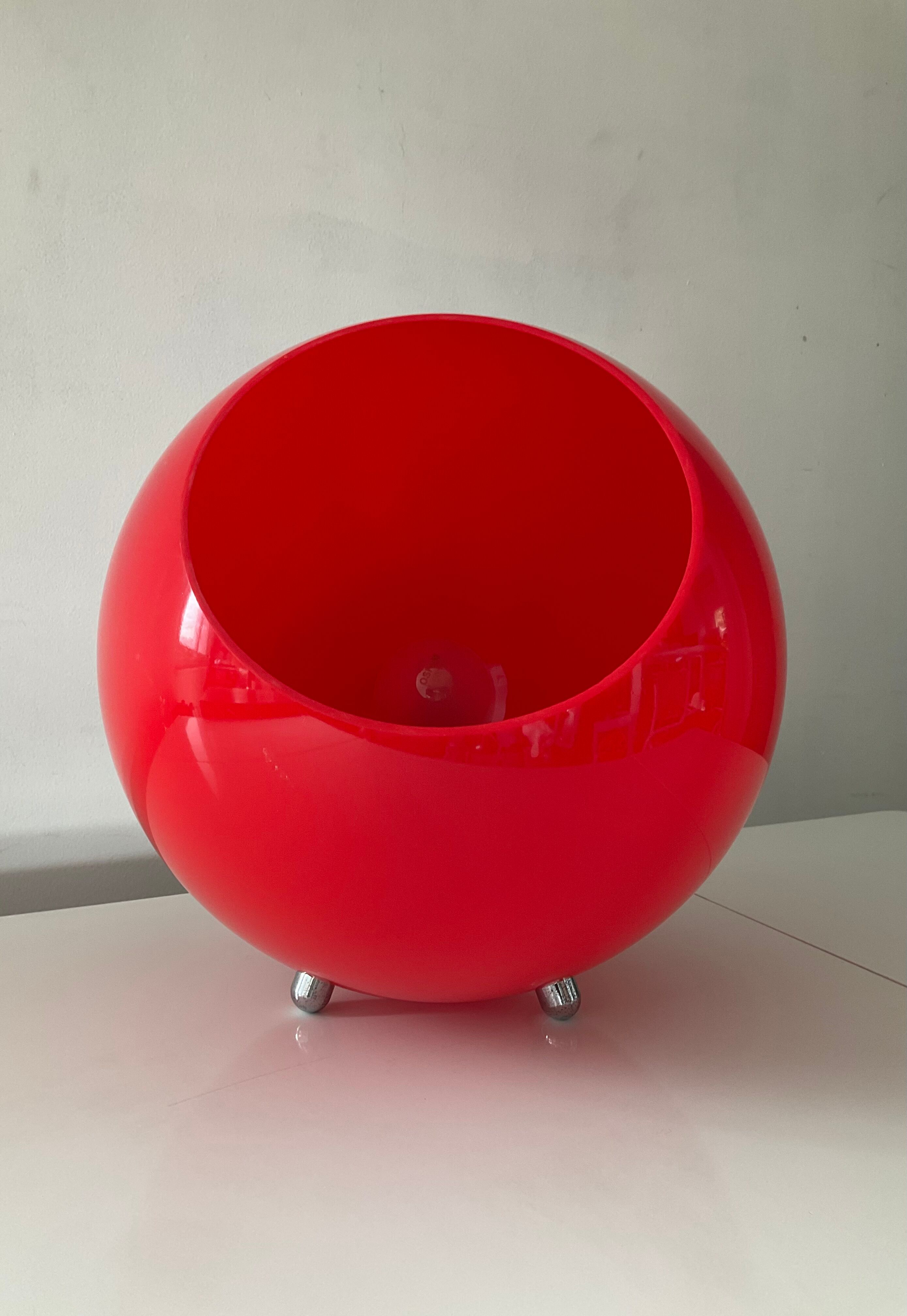 Red plexiglass lamp from the 80s