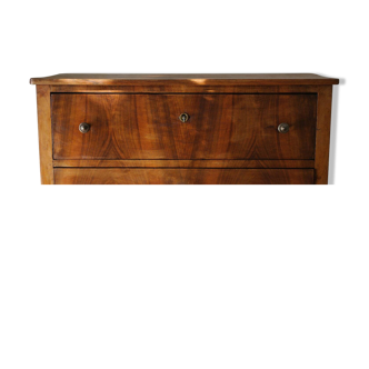 Commode basse en noyer XXème