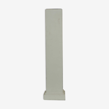 Square stele column