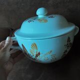 Sarreguemines soup tureen and lid